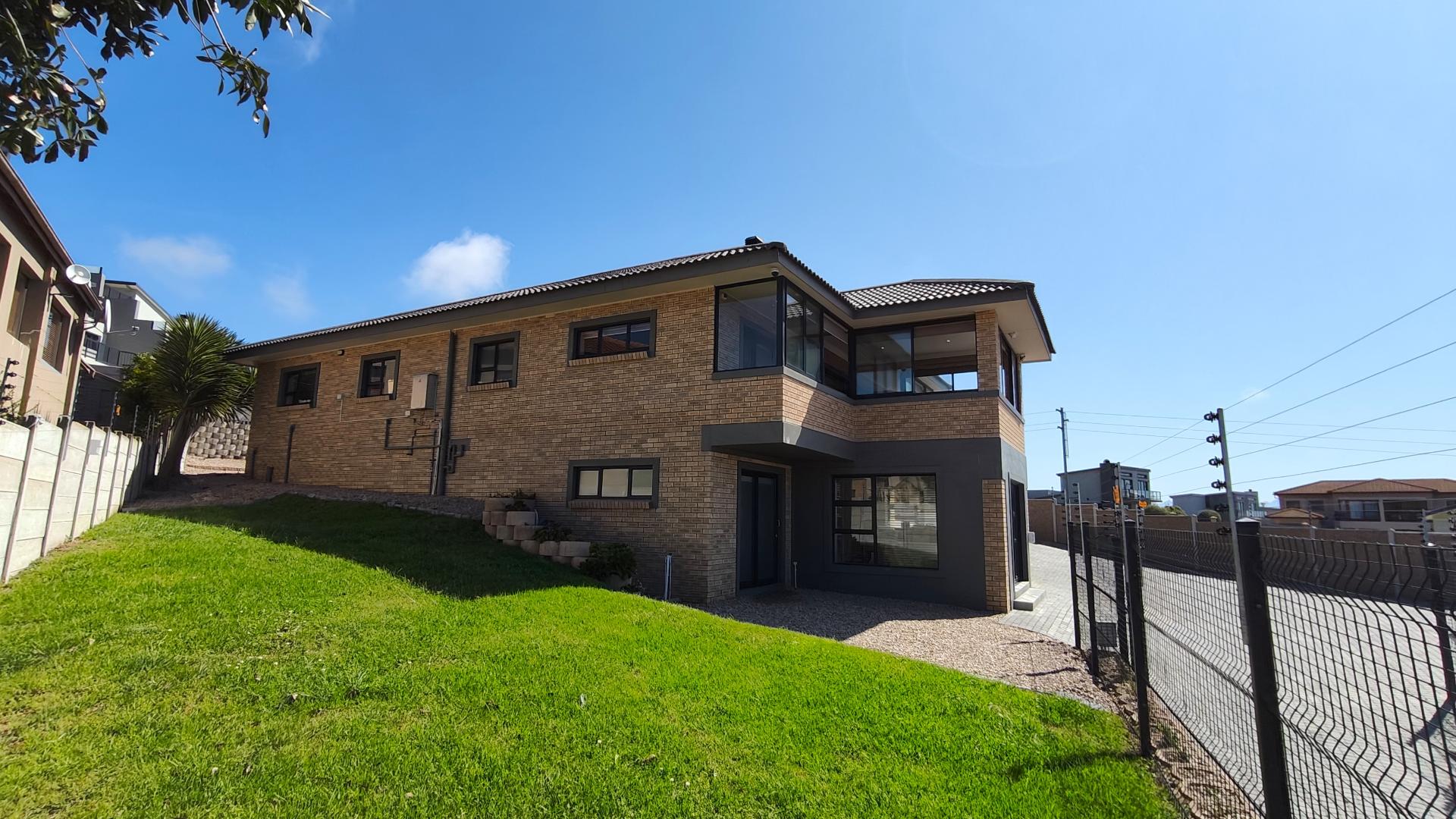 5 Bedroom Property for Sale in Island View Western Cape